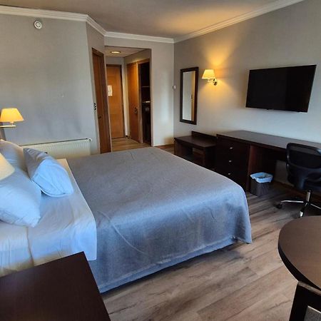 Hotel Diego De Almagro Coyhaique Eksteriør billede