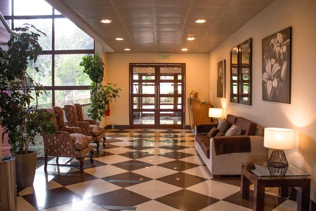 Hotel Diego De Almagro Coyhaique Eksteriør billede