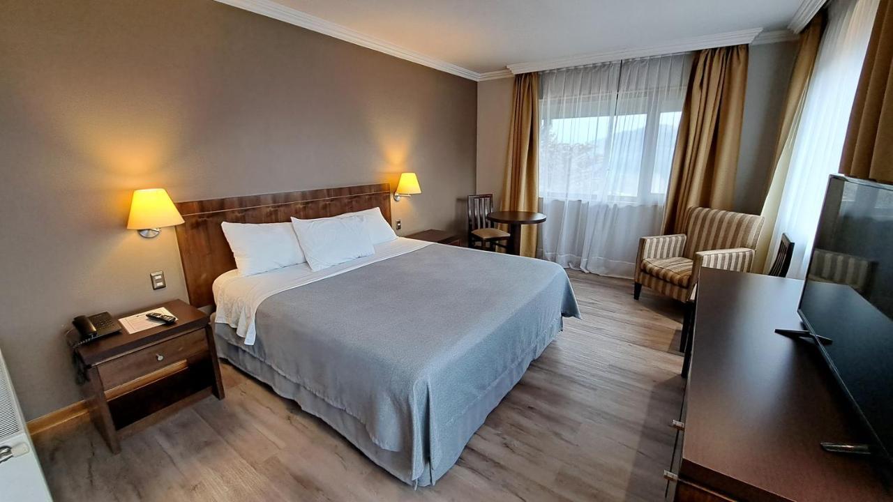 Hotel Diego De Almagro Coyhaique Eksteriør billede