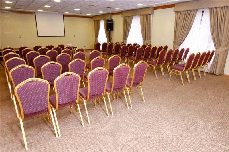 Hotel Diego De Almagro Coyhaique Eksteriør billede