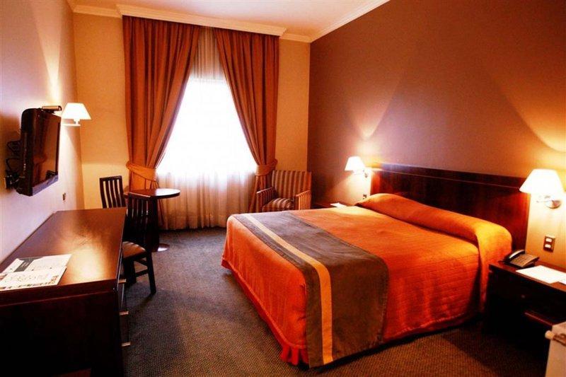 Hotel Diego De Almagro Coyhaique Eksteriør billede