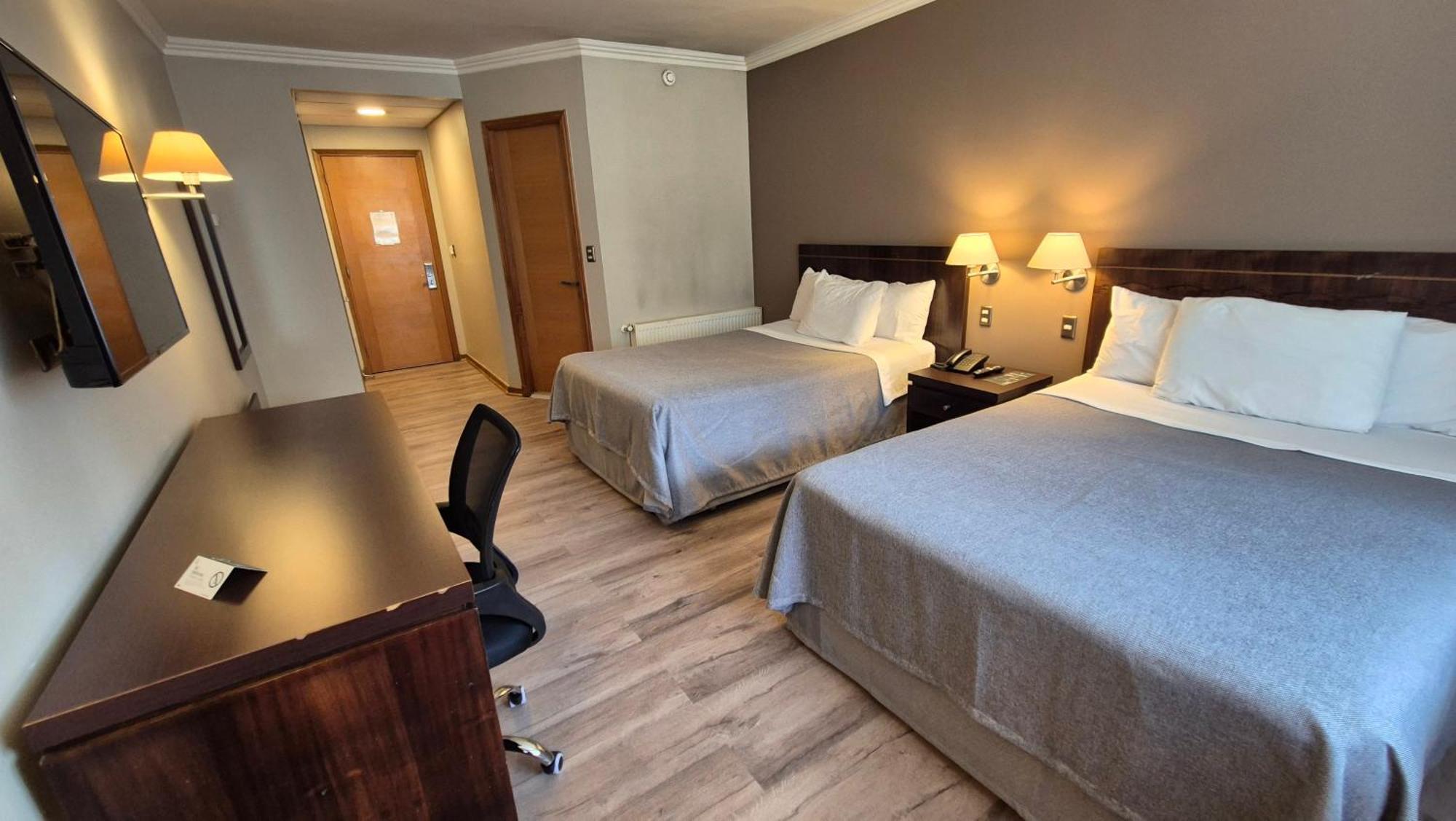Hotel Diego De Almagro Coyhaique Eksteriør billede